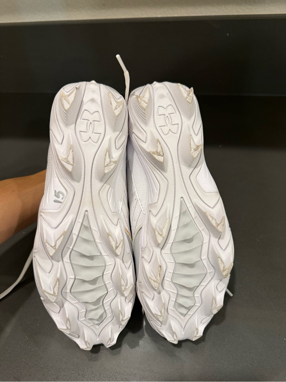 Under Armour Bryce Harper youth mid baseball cleats - Picture 4 of 6